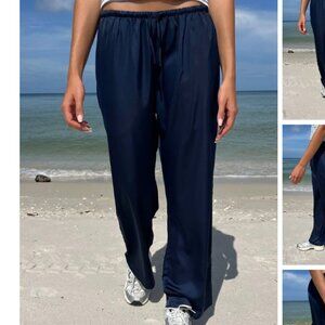 Brandy Melville Anastasia Silky Pants in Black, Size Small